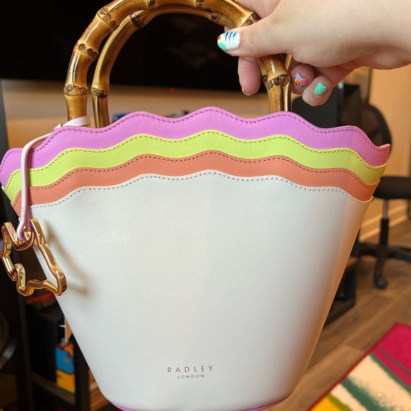 RADLEY LONDON bamboo top handle summer bag with bag charm - Picture 3 of 8